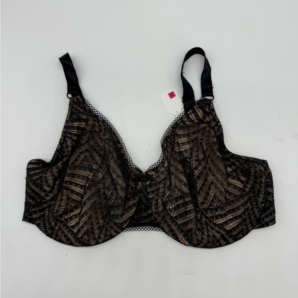 Chantelle Elegant Black and Tan Lace Bra- Size 38DDD